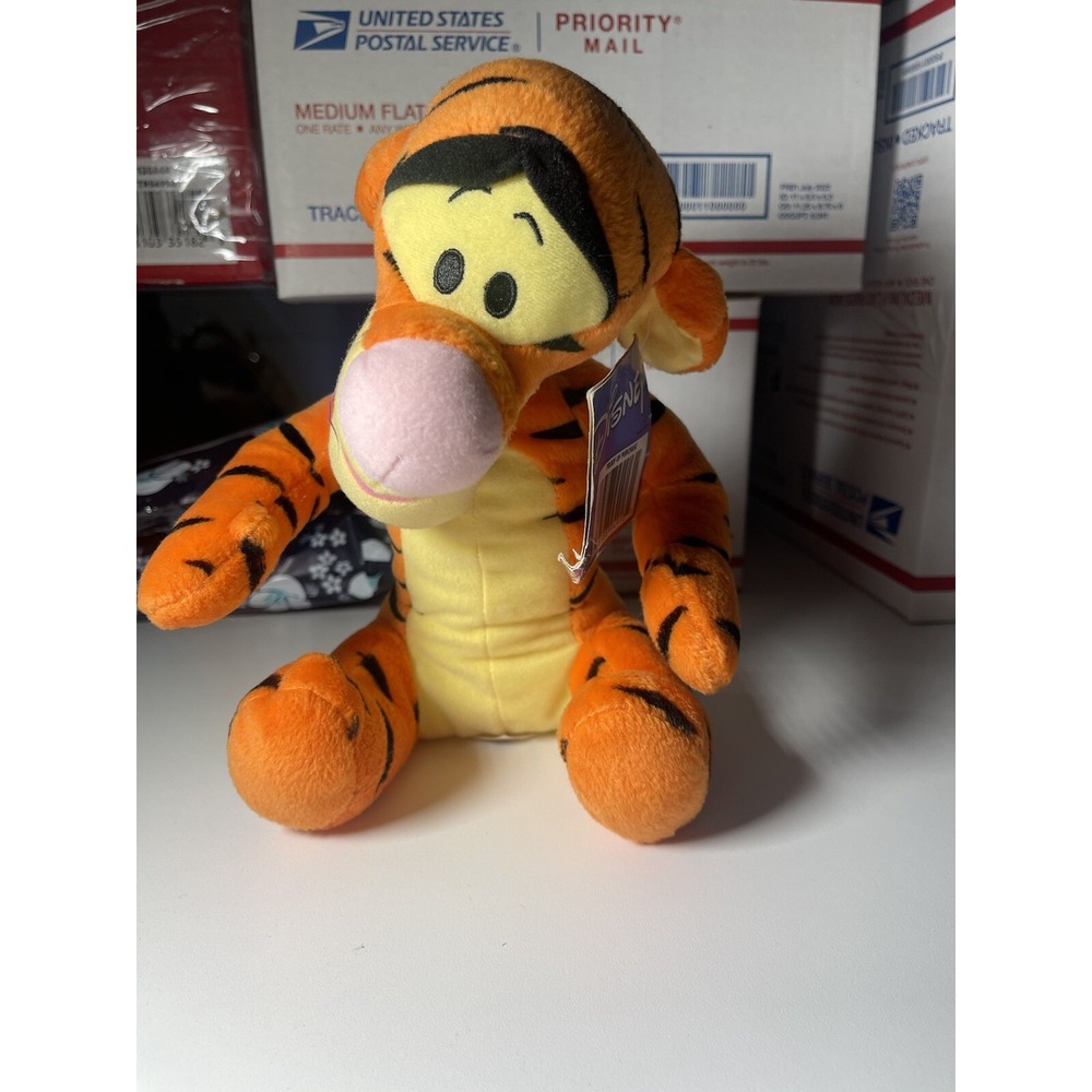 Disney TIGGER 2001 plush with Disney tag - 10" in length